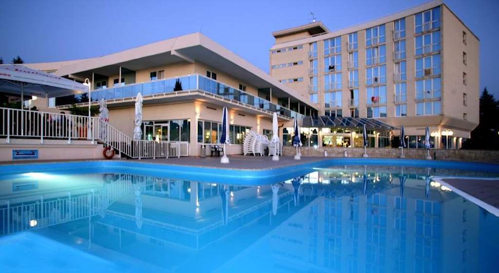 פורץ Hotel Park Plava Laguna מראה חיצוני תמונה